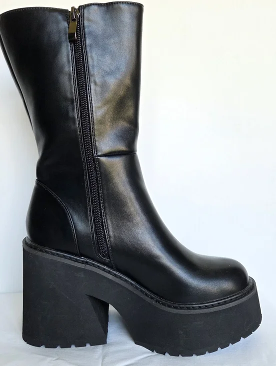 NWT Cider Classic Healed Ankle Boot Size-38 (US8) - Picture 4 of 14